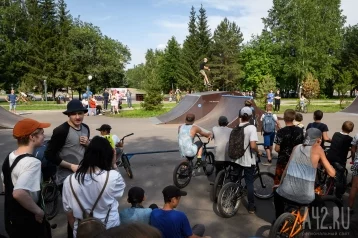Фото: В Кемерове на ремонт скейт-парка с большими дырами потратят более 1,3 млн рублей 1