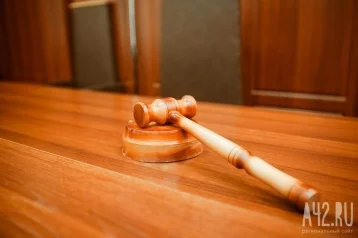 Фото: Экс-главу Дегтярска приговорили к 10 годам колонии строгого режима за взятки 1