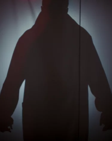 В Пензенской области мужчина надругался над девочкой в лифте