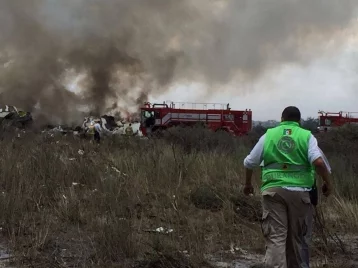 Фото: Уточнены данные о пострадавших при крушении самолёта в Мексике 1
