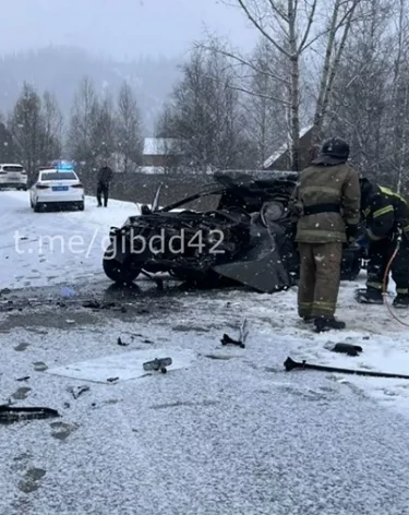 Пошла на обгон: 23-летняя женщина погибла в ДТП с грузовиком в Кузбассе