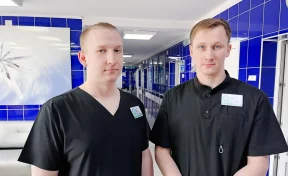 В Кемерове травматологи по частям собрали мужчину после падения с 4 этажа
