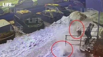 Фото: СК Кузбасса организовал проверку по сообщению о спасшейся от глыбы льда девушке 1