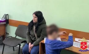 В Кузбассе на улице нашли 6-летнего мальчика без верхней одежды: он ушёл из дома, пока его мать спала