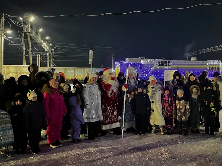 Фото: Компания «СУЭК-Кузбасс» присоединилась к Всероссийской акции «Новый год в каждый дом» 3