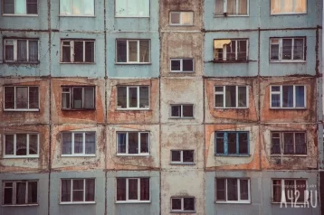 Фото: В Кузбассе мужчина сбросил с балкона собутыльника 1