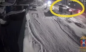 В Кемерове несовершеннолетний водитель сбил пешеходов на «зебре» и уехал с места ДТП