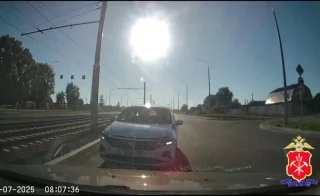 В Кемерове таксист лишился 7500 рублей за выезд на встречную полосу