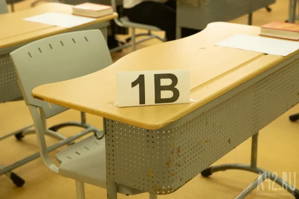 Эксперт рассказала, какое заимствованное слово нельзя использовать в сочинениях ЕГЭ