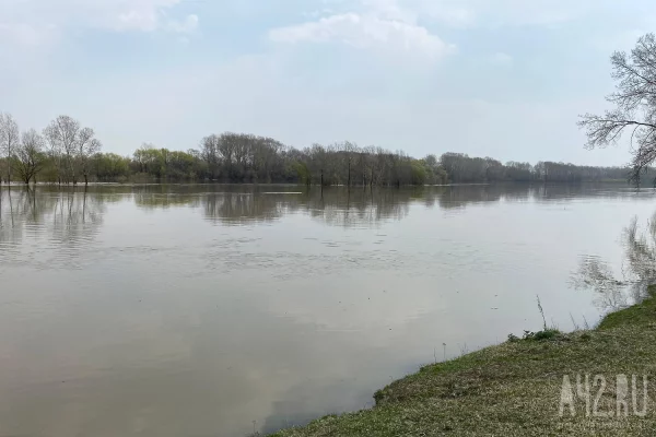 В Новокузнецке поднялся уровень воды в реках