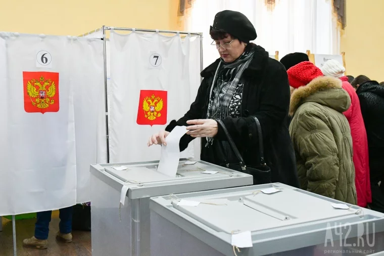 Фото: Высокая явка, вбросы, селфи на участках: как прошли выборы-2018 в Кузбассе 2