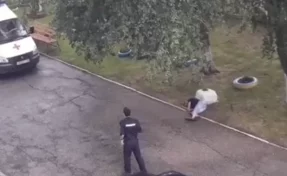 В Кузбассе полицейский застрелил собаку, охранявшую пьяного хозяина