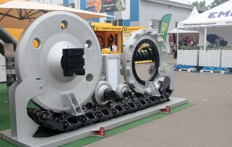 Фото: Губернатор Кузбасса высоко оценил работу сервисных предприятий «СУЭК-Кузбасс» 4