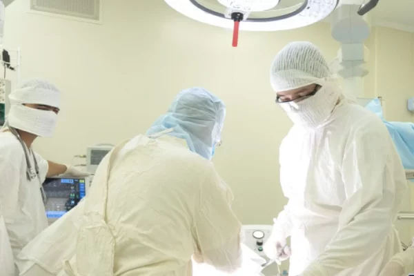 Появившаяся 30 лет назад грыжа у жительницы Кузбасса привела к тяжёлым осложнениям 