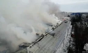 В центре Ярославля горит жилой дом на площади 1000 квадратных метров, идёт эвакуация людей