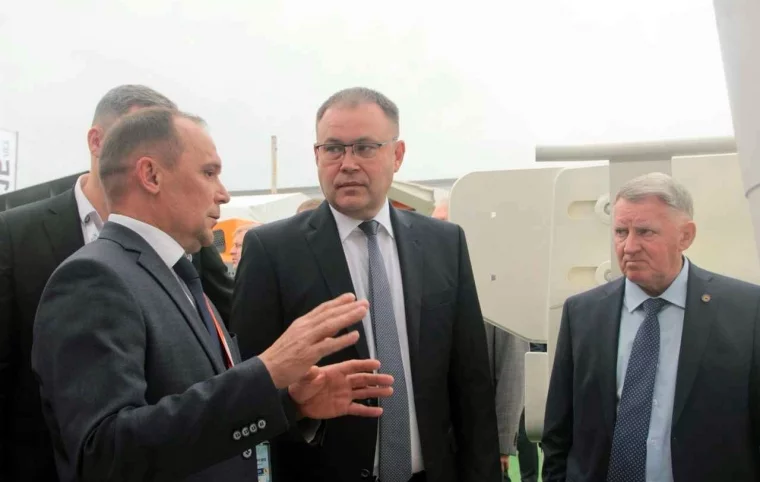 Фото: Губернатор Кузбасса высоко оценил работу сервисных предприятий «СУЭК-Кузбасс» 6