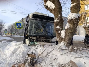 Фото: Во Владимирской области в ДТП с автобусом пострадали 7 пассажиров 2