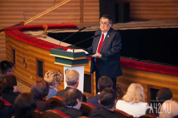 Губернатор Кузбасса вспомнил Амана Тулеева в годовщину его смерти