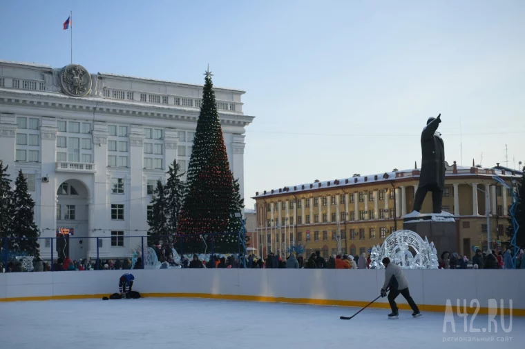 Фото: Все на каток. Где в Кемерове покататься на коньках — за деньги и бесплатно 2