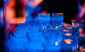 Новокузнечанин в ресторане во время ссоры из-за музыки повредил чужой телефон