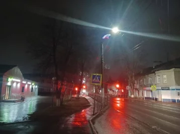 Фото: В Кузбассе прокуратура добилась установки освещения возле пешеходного перехода 1