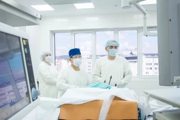 Фото: В Кемерове врачи спасли жизнь женщины, пересадив ей донорскую печень 1