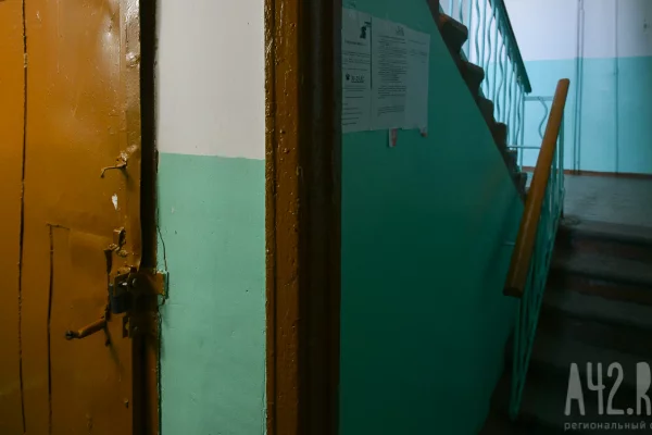 Житель Калининградской области надругался над девочкой в подъезде