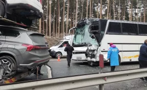 В Челябинской области перевозивший детей автобус столкнулся с грузовиком, есть пострадавшие