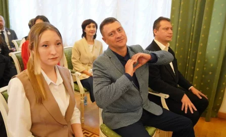 Губернатор Кузбасса наградил педагогов в честь Дня учителя