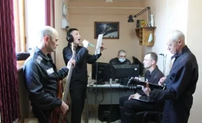В Кузбассе осуждённые начали записывать сказки на диски