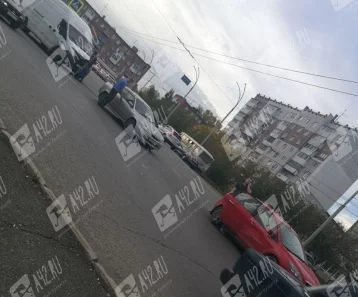 Фото: В Кемерове произошло тройное ДТП, среди пассажиров есть ребёнок 1