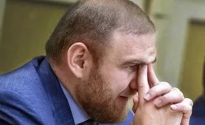 Отстранённый сенатор Рауф Арашуков оставлен под стражей до 30 июня 