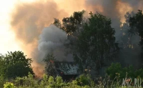 «Там что-то взрывается и взрывается»: уральцы запаниковали из-за вертолётов и дыма