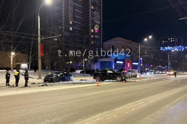 Пострадали четверо: стали известны подробности аварии на Кирова в Новокузнецке