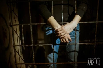Фото: МВД показало видео задержания подозреваемого в убийстве 16-летней девочки в Дивногорске  1