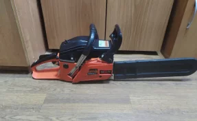 Житель Кузбасса похитил из ломбарда бензопилу и попытался сдать её в ломбард