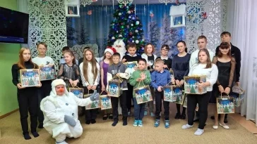 Фото: Компания «СУЭК-Кузбасс» присоединилась к Всероссийской акции «Новый год в каждый дом» 4