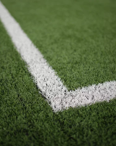 В Аргентине во время драки на матче экс-футболисту воткнули ключ от автомобиля в голову