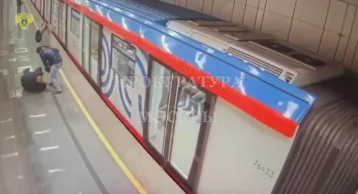 Фото: В московском метро мужчина избил пассажира 1