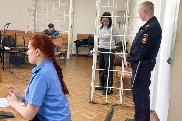 В Кузбассе директор детского дома назначала выплаты работникам и забирала у них часть денег