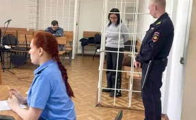 В Кузбассе директор детского дома назначала выплаты работникам и забирала у них часть денег