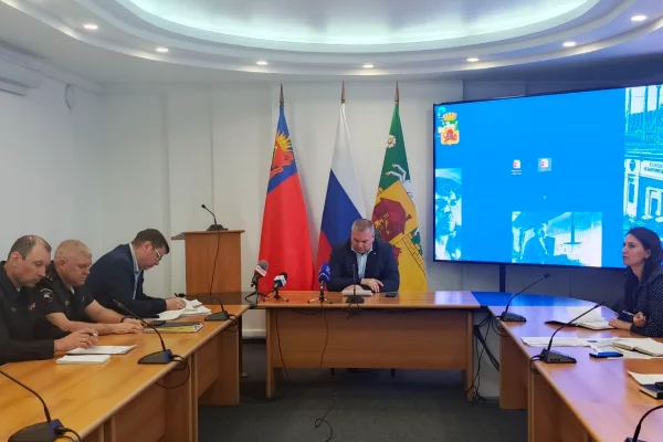 В Новокузнецке сократят количество электросамокатов и разрешат ездить на них в двух районах