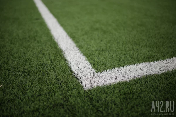 В Аргентине во время драки на матче экс-футболисту воткнули ключ от автомобиля в голову