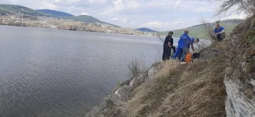 Фото: В Башкирии подросток сорвался с обрыва в реку и погиб 1