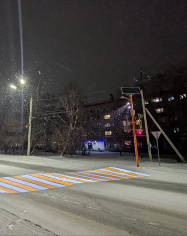 В Кузбассе установили проекционный пешеходный переход