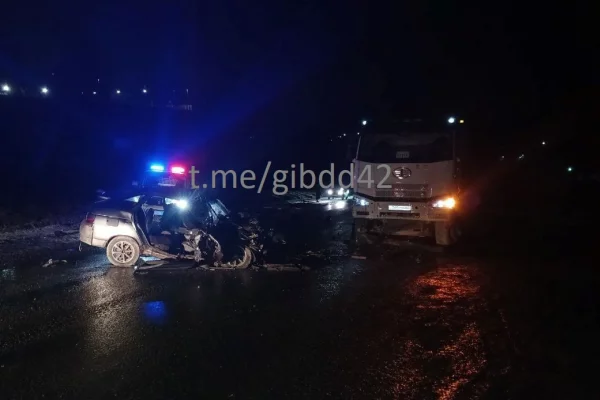 В Шерегеше в ДТП с грузовиком погиб 17-летний подросток