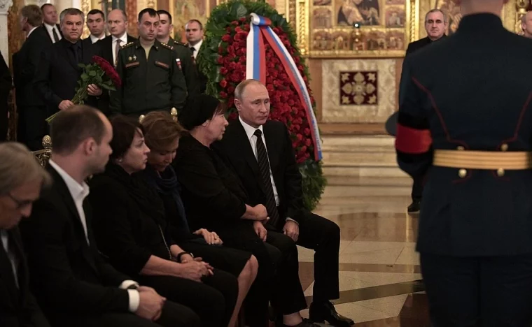 Фото: Путин приехал проститься с режиссёром Станиславом Говорухиным 2