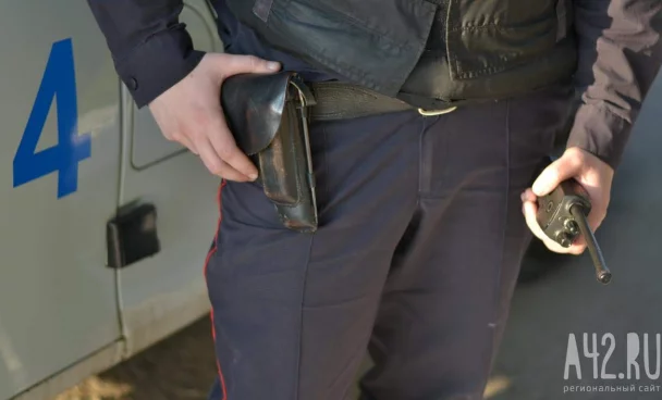 В Москве нетрезвая женщина напала на полицейского