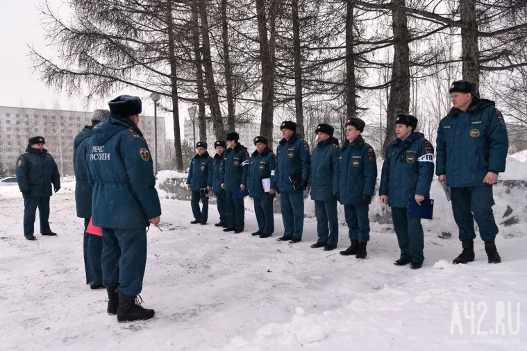 Фото: Эвакуация КемГУ: масштабные учения пожарных 41