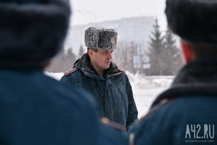 Фото: Эвакуация КемГУ: масштабные учения пожарных 43